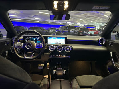 Mercedes-Benz Clase A Sedán